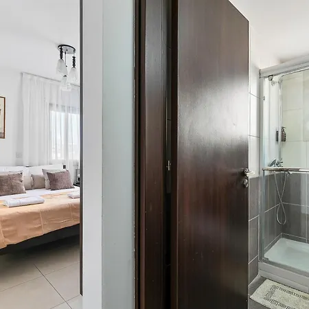 Oracle Exclusive 2bdr By Vichy Holidays Paphos