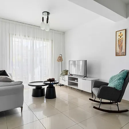 Oracle Exclusive 2bdr By Vichy Holidays Appartamento Paphos